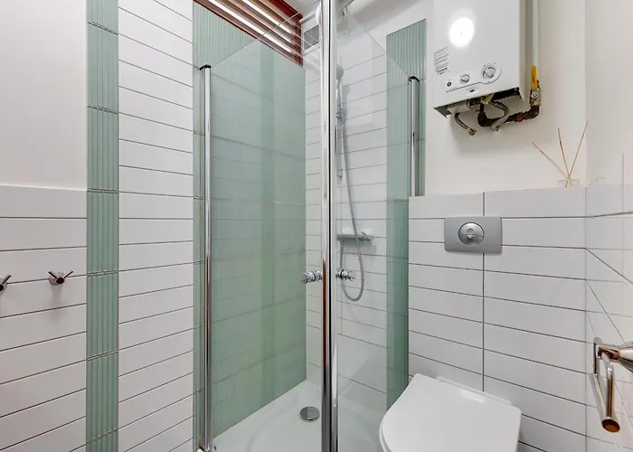 アパート Dom & House - Old Town Targ Rybny - Self Check-in, Parking, River View グダニスク