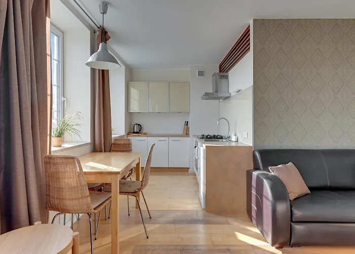 Dom & House - Old Town Targ Rybny - Self Check-in, Parking, River View