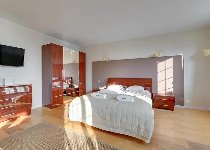 Dom & House - Old Town Targ Rybny - Self Check-in, Parking, River View * グダニスク