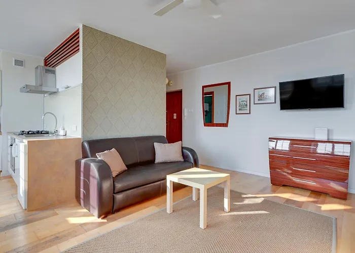 Dom & House - Old Town Targ Rybny - Self Check-in, Parking, River View アパート グダニスク