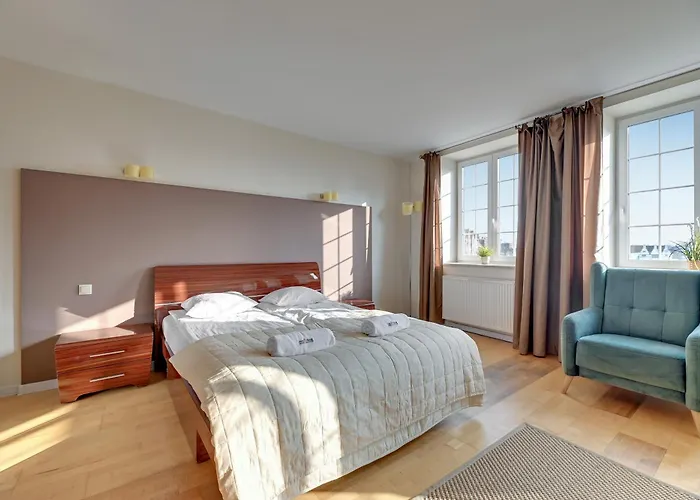 アパート Dom & House - Old Town Targ Rybny - Self Check-in, Parking, River View グダニスク